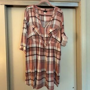 Torrid Pink and White 3/4 Sleeve dress with Notched Collar